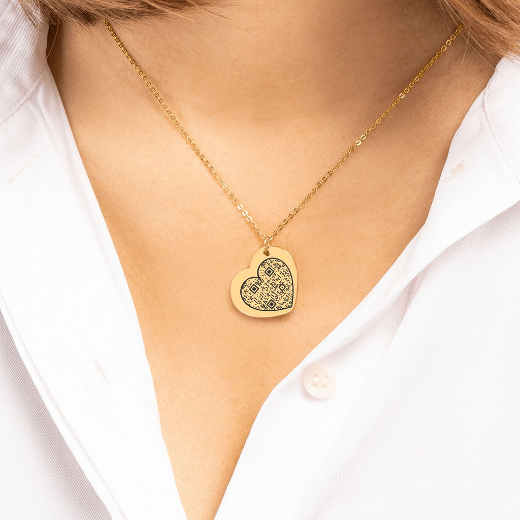 Collier cœur gravé : le QR code ouvre votre site d'amour